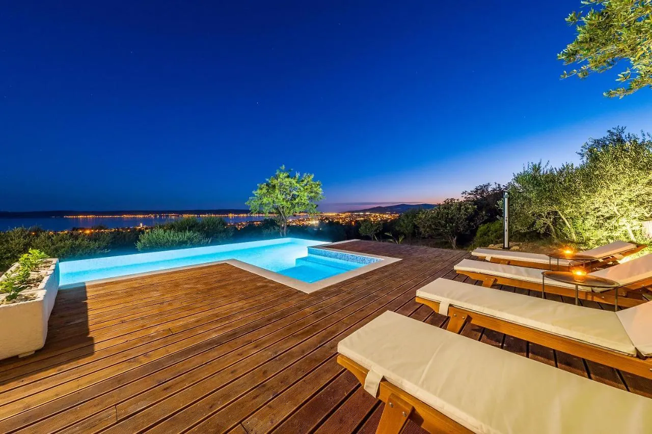 Dalmatian Oasis Luxury Villa Kastela Croatia