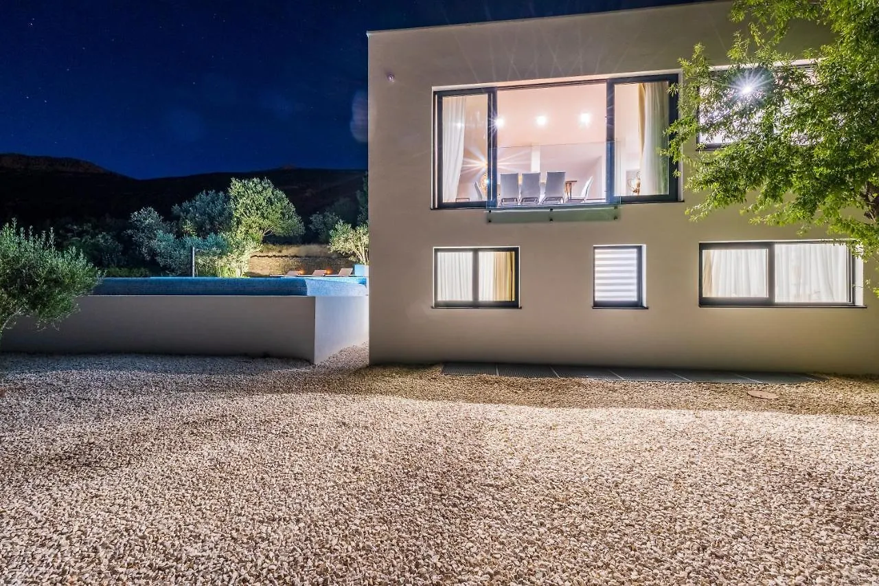 Dalmatian Oasis Luxury Villa Kastela