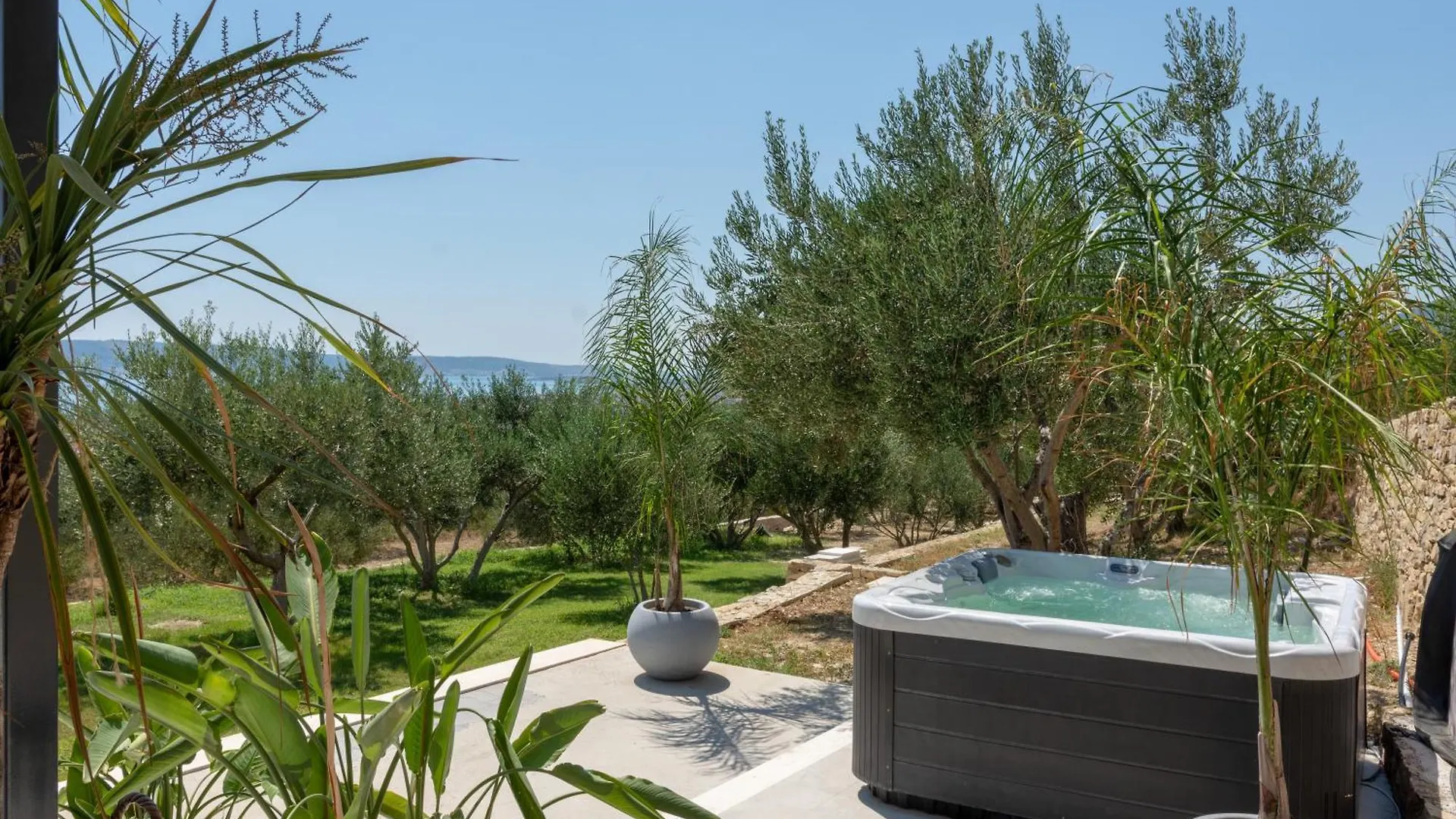 Dalmatian Oasis Luxury Villa Kastela