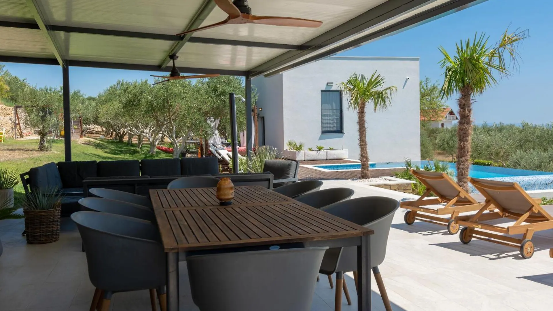 Dalmatian Oasis Luxury Villa Kastela