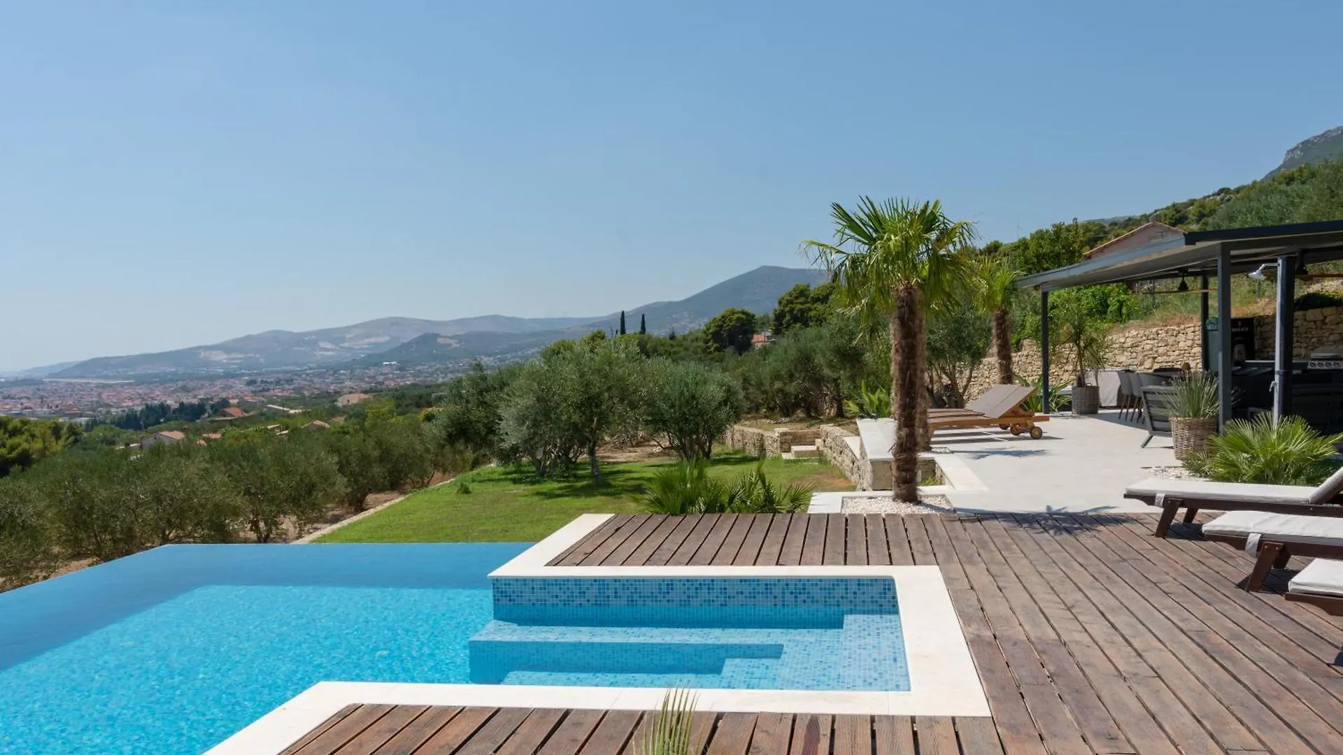Dalmatian Oasis Luxury Villa Kastela