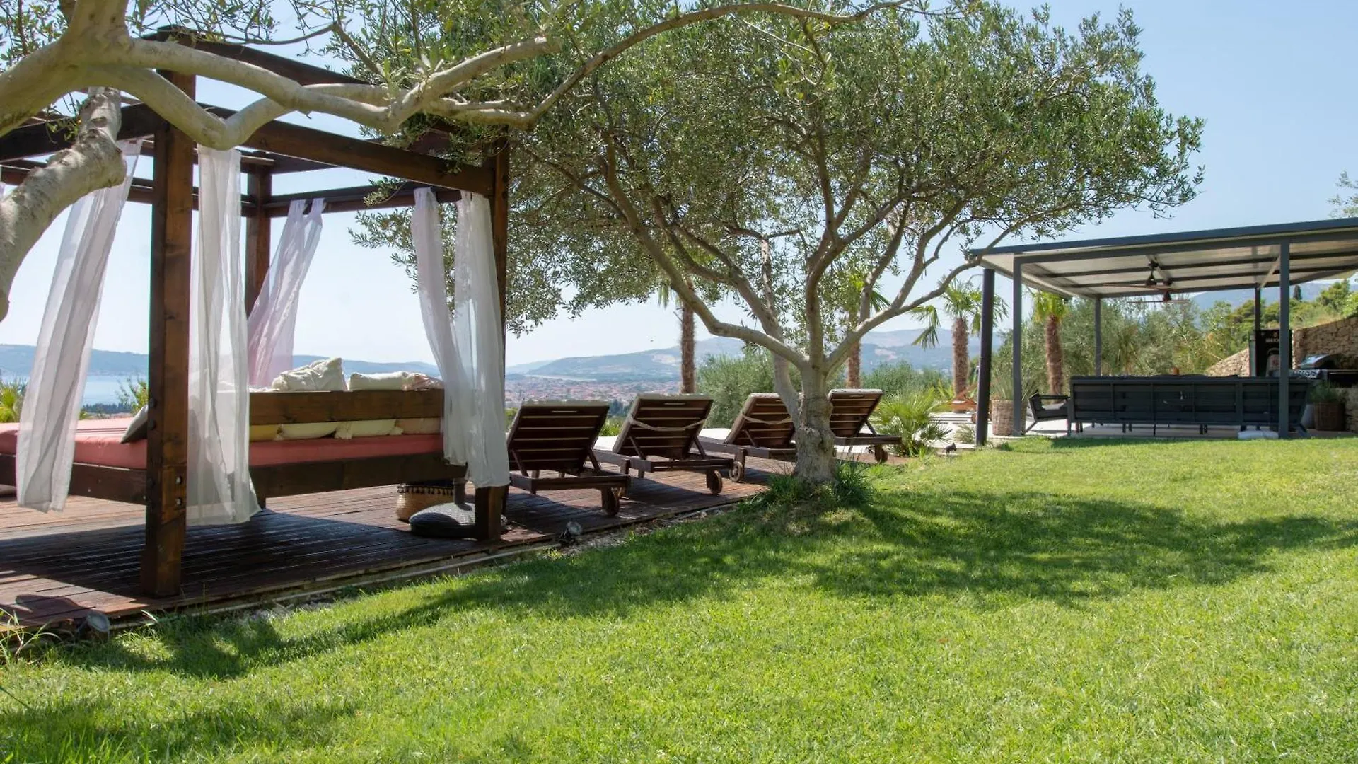 Dalmatian Oasis Luxury Villa Kastela