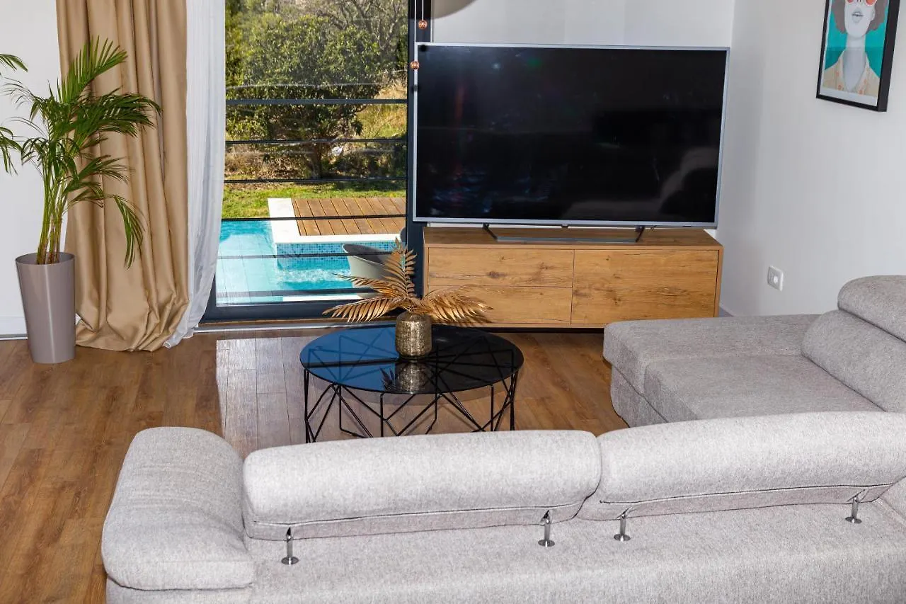 Dalmatian Oasis Luxury Villa Kastela