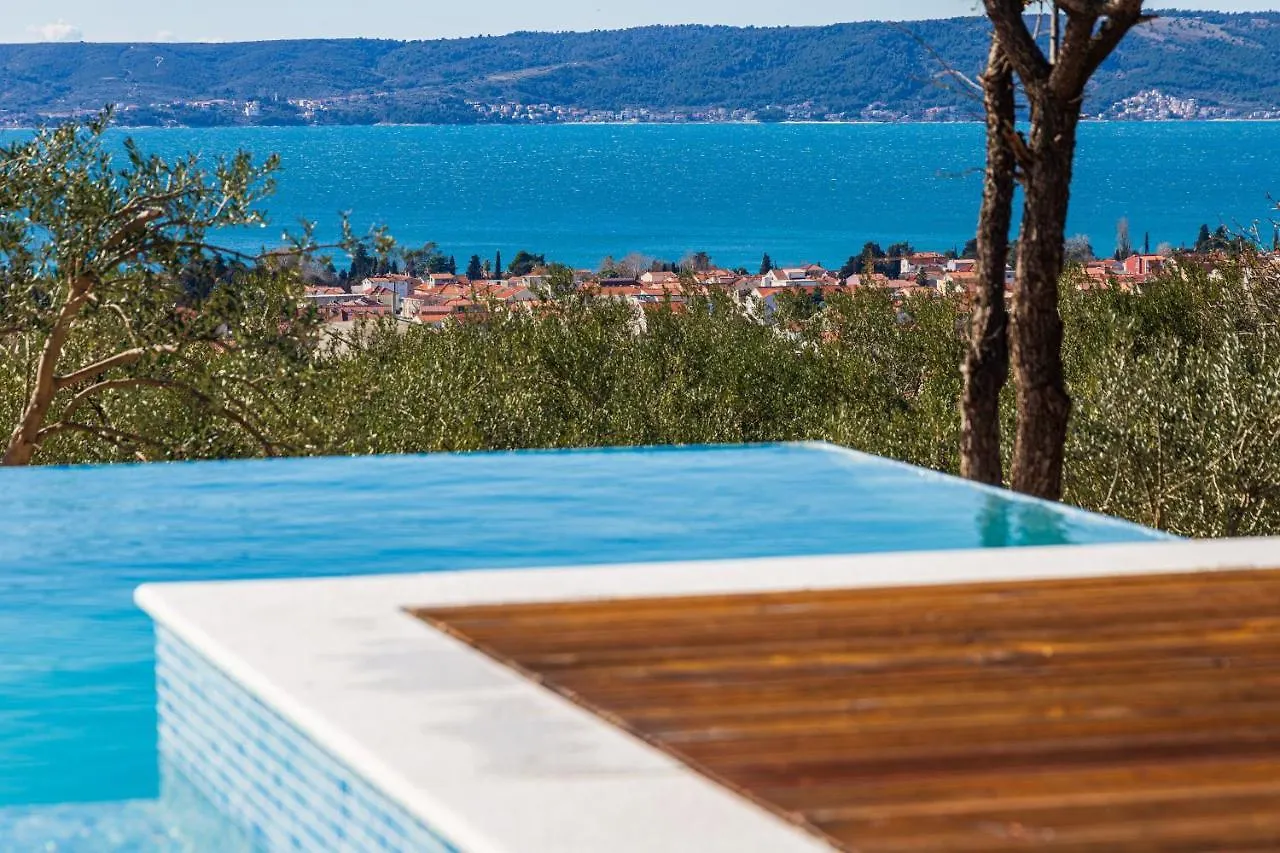 Dalmatian Oasis Luxury Villa Kastela