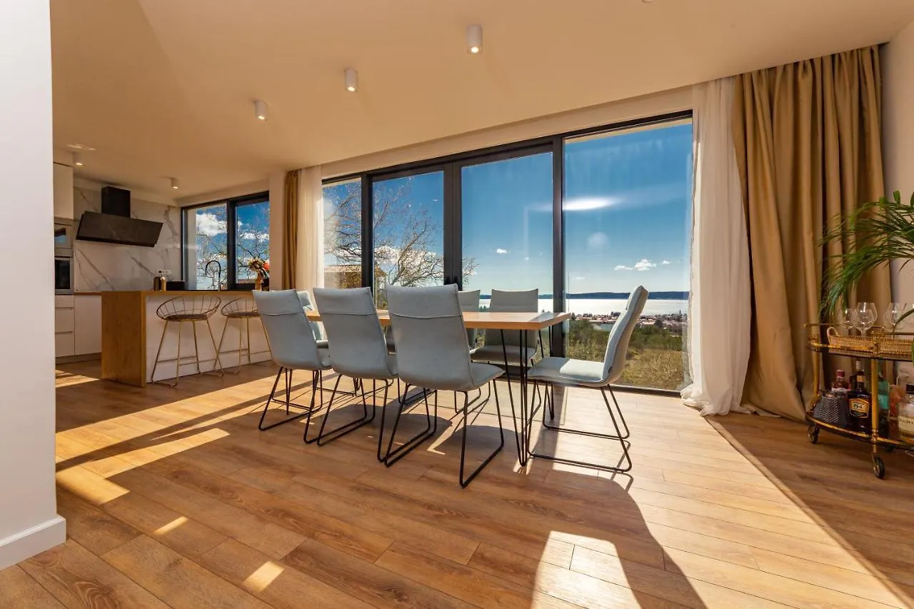 Dalmatian Oasis Luxury Villa Kastela 0*,